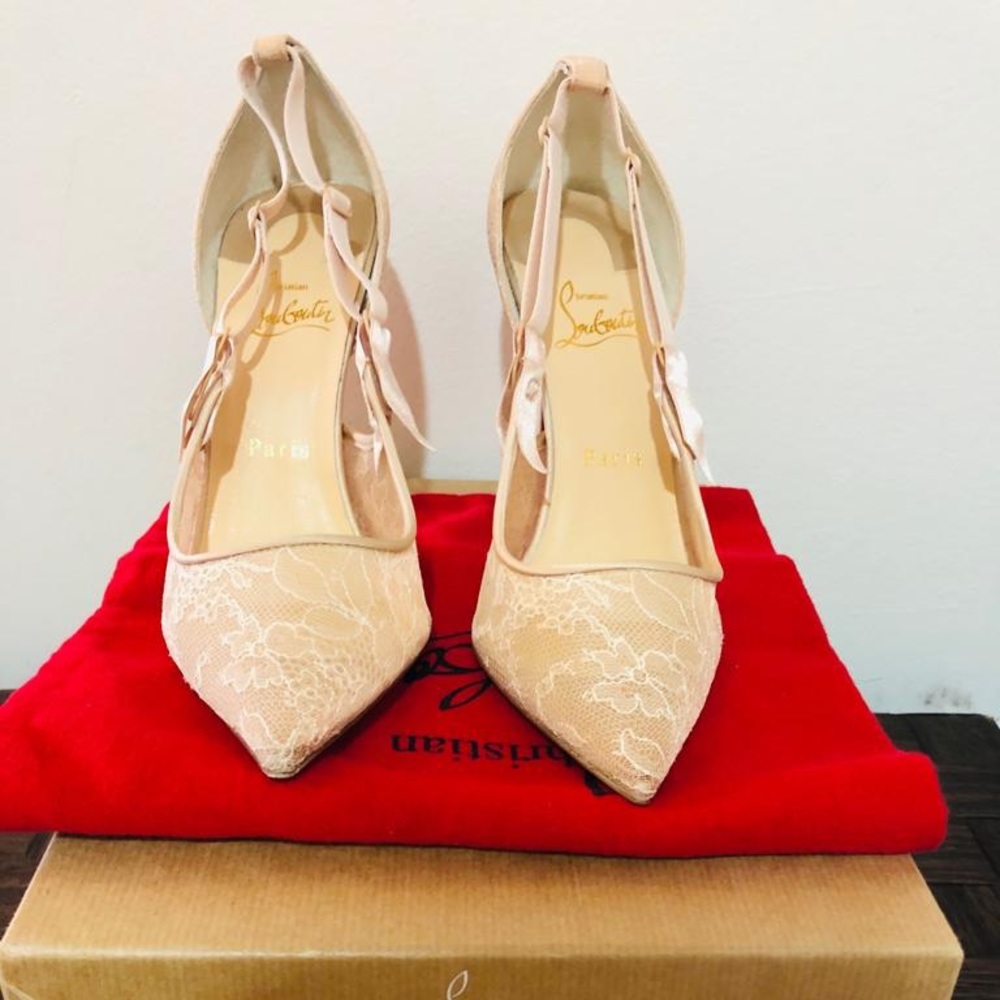 Christian Louboutin Jeanbi 40.5. Brand New.